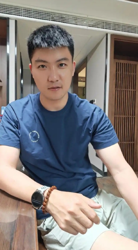 大鹏展翅的第三张照片--西宁相亲服务中心